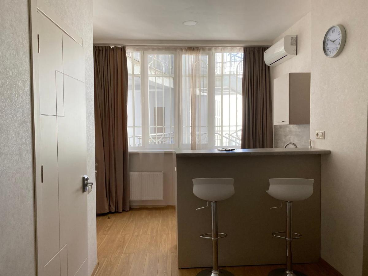 Liberty Apartment Tbilisi Buitenkant foto