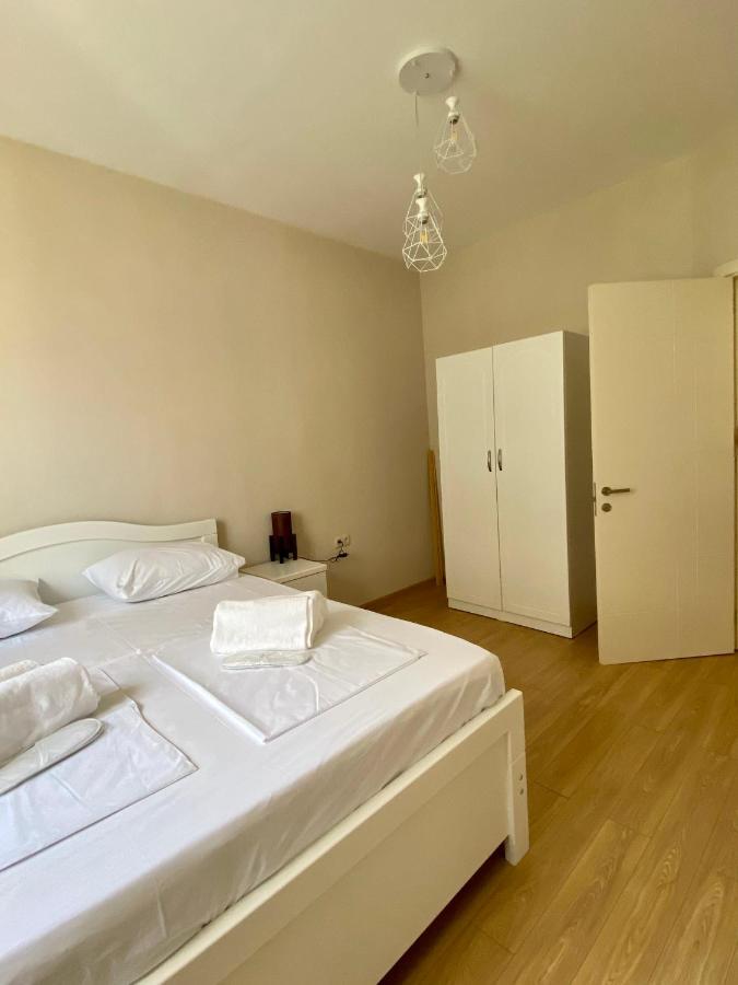 Liberty Apartment Tbilisi Buitenkant foto
